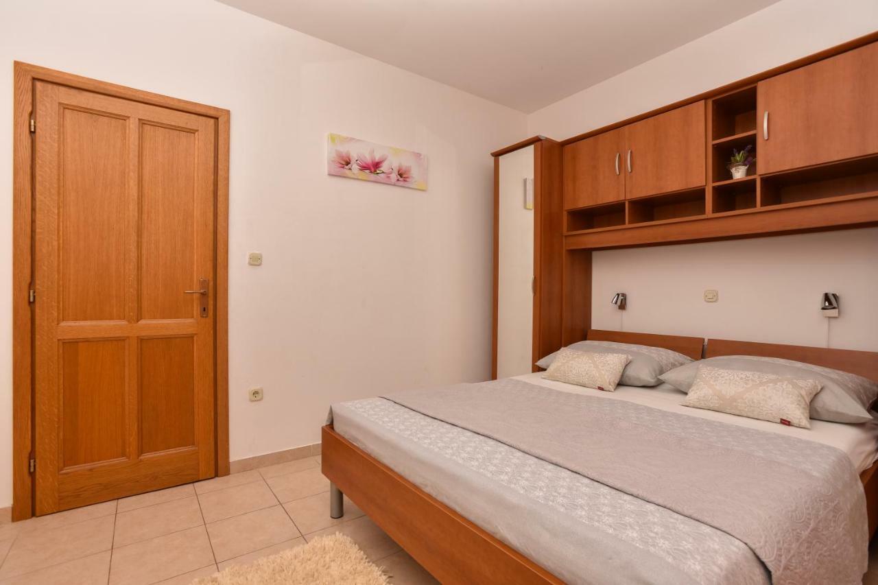 Villa Ivka Tučepi Екстериор снимка