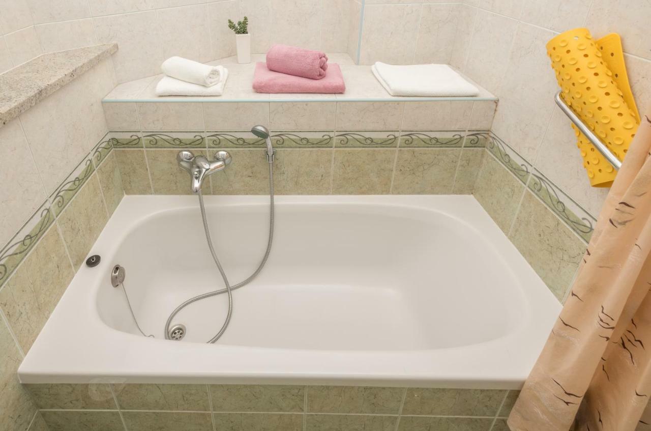 Villa Ivka Tučepi Екстериор снимка